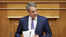 Μητσοτάκης σε Ανδρουλάκη: Ονειρεύεσαι αυτοδυναμία ΝΔ για να βγεις από τη δύσκολη θέση - Στον ΣΥΡΙΖΑ περιμένετε αυτόν που σας διέλυσε για να επανέλθει