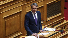 Μητσοτάκης σε Ανδρουλάκη: «Δεν εκβιαζόμαστε από κανέναν» – Οι κόντρες στη Βουλή, οι μπηχτές σε Φάμελλο για Τσίπρα και η απάντηση για εκλογές