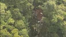 Ινδονησία: Οκτώ νεκροί στη συντριβή ιδιωτικού ελικοπτέρου