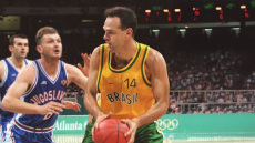 Πέθανε ο θρυλικός Βραζιλιάνος σκόρερ Όσκαρ Σμιντ στα 68 του, βίντεο και φωτογραφίες 