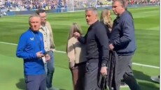 Βίντεο: Η στιγμή της έντασης μεταξύ οπαδών της Έβερτον και του Τζέιμι Κάραγκερ