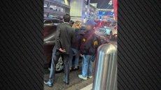 «55.000 πυροκροτητές βομβών»: Συνελήφθη 44χρονη στο Λος Άντζελες για διαμεσολάβηση στη διακίνηση όπλων από το Ιράν