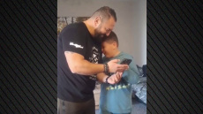 Η συγκίνηση μικρού οπαδού του ΟΦΗ όταν έμαθε ότι θα βρεθεί στον τελικό με τον ΠΑΟΚ στο Πανθεσσαλικό, βίντεο 