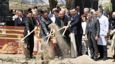 «Σε ενάμιση χρόνο δεν θα υπάρχουν ράντζα στο Αττικόν» λέει ο Γεωργιάδης στον αγιασμό των θεμελίων του νέου κτιρίου 