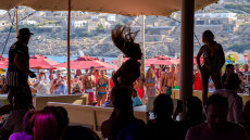 «Ροζ» σκάνδαλο στη Serie A: Η εγκληματική οργάνωση με τις συνοδούς πολυτελείας είχε απλώσει τα δίχτυα της και στη Μύκονο