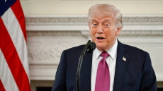 Τραμπ: Πιθανές νέες συνομιλίες με το Ιράν τις επόμενες «36 με 72 ώρες»