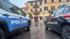 Τραγωδία στην Ιταλία: Μητέρα πήδηξε από μπαλκόνι τρίτου ορόφου με τα τρία παιδιά της 