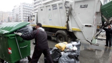 46χρονος βρέθηκε μέσα σε απορριμματοφόρο στη Θεσσαλονίκη, βγήκε ζωντανός επειδή σταμάτησε αυτόματα η πρέσα