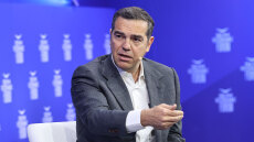 Επιστρέφω για να υπάρξει κανονικότητα και σταθερότητα στον τόπο, δεν έχω ταξικό μένος αλλά πατριωτική ευθύνη, είπε ο Τσίπρας στους Δελφούς