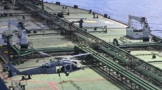 Βίντεο από το νέο ρεσάλτο Αμερικανών σε τάνκερ ιρανικών συμφερόντων στον Ινδικό Ωκεανό