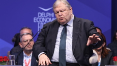 Βενιζέλος στους Δελφούς: Πολιτικά, το Ανώτατο Δικαστικό Συμβούλιο πρέπει να ανανεώσει τη θητεία των Ευρωπαίων εισαγγελέων