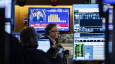 Νέο διπλό ρεκόρ για S&P 500 και Nasdaq: Ανάσες στη Wall Street από την προοπτική συνομιλιών ΗΠΑ-Ιράν