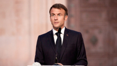 Το δείπνο για τον Μακρόν στο Προεδρικό:  Ποιοι πολιτικοί, επιχειρηματίες και προσωπικότητες του πολιτισμού θα δώσουν το παρών