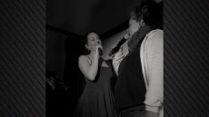 Η Ανδρομάχη τραγούδησε μαζί με τη Ματούλα Ζαμάνη στην Τήνο