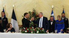 Le Figaro: «Στην Αθήνα ο Μακρόν, επανεκκινεί τη στρατηγική εταιρική σχέση Γαλλίας-Ελλάδας»