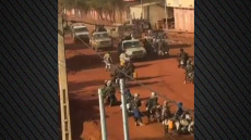 Μάλι: Οι τζιχαντιστές της JNIM αναλαμβάνουν την ευθύνη για τις συντονισμένες επιθέσεις σε όλη τη χώρα