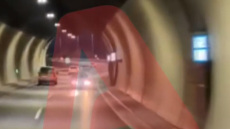 Οδηγούσε με την όπισθεν μέσα σε τούνελ στην Εθνική Οδό Πατρών - Πύργου, δείτε βίντεο