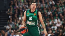 Μπαίνει στο χειρουργείο το πρωί ο Κώστας Σλούκας, χάνει τη σειρά του Παναθηναϊκού με τη Βαλένθια 