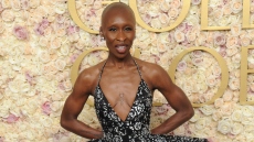 Η Σίνθια Ερίβο διέκοψε παράστασή της όταν αντιλήφθηκε θεατή να βιντεοσκοπεί: «Του ζήτησε ευθέως τον λόγο», λέει πηγή