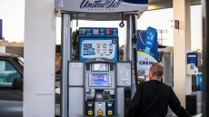 Οι τιμές των καυσίμων στις ΗΠΑ φθάνουν στο υψηλότερο επίπεδο αφότου ξεκίνησε η σύγκρουση με το Ιράν