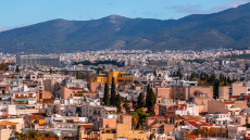 Ξένες επενδύσεις, αστικοποίηση και μονογονεϊκές οικογένειες - Που οφείλεται το στεγαστικό ζήτημα, σύμφωνα με την Τράπεζα της Ελλάδος