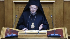 Πατριάρχης Βαρθολομαίος: H ιστορική ομιλία του στη Βουλή- «H ειρήνη δεν υπήρξε ποτέ αυτονόητη κατάσταση, αλλά κατάκτηση»