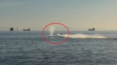 Βίντεο δείχνει τζετ σκι να συγκρούεται με γκρίζα φάλαινα στο Βανκούβερ, τραυματίστηκε ο χειριστής
