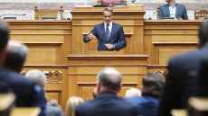 Μητσοτάκης στην ΚΟ της ΝΔ: Να ιδρώσουμε μαζί τη φανέλα, όχι στη μίζερη εσωστρέφεια και τις ανασφάλειες