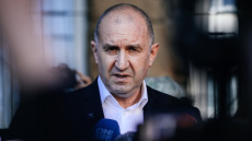 Βουλγαρία: Ο νικητής των εκλογών Ρούμεν Ράντεφ έλαβε εντολή σχηματισμού κυβέρνησης