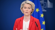 Φον ντερ Λάιεν μετά την επικοινωνία με Τραμπ: Ικανοποιητική πρόοδος προς την επικύρωση της εμπορικής συμφωνίας ΕΕ - ΗΠΑ