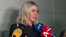 Πώς σχολιάστηκε στις εκπομπές η αποχώρηση της Σίας Κοσιώνη από τον ΣΚΑΪ: «Χειροκροτώ», «Τη θαύμασα πολύ και τη ζήλεψα»