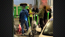 Σαρωτικοί έλεγχοι της Τροχαίας για τα ηλεκτρικά πατίνια με 214 παραβάσεις και 8 μεθυσμένους οδηγούς