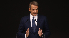 Ο Μητσοτάκης με Μερτς και Λαγκάρντ στο Αάχεν για τη βράβευση Ντράγκι: Τόνωση διεθνούς προφίλ πριν το συνέδριο της ΝΔ