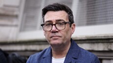Ο Άντι Μπέρναμ δεν επιδιώκει την επιστροφή της χώρας στην ΕΕ