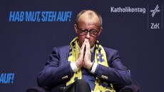 Έχω επικοινωνιακό πρόβλημα, δεν μπορώ να πείσω τον λαό, παραδέχεται ο Μερτς - «Δεν θα συμβούλευα στα παιδιά μου να ζήσουν στις ΗΠΑ»
