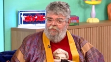 Σταμάτης Κραουνάκης για Γιώργο Μαρίνο: Μέσα μου αντηχούν τα γέλια μας, έχουμε κάνει μεγάλες τρέλες μαζί
