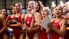 Στο Final-4 του Τσάμπιονς Λιγκ πόλο γυναικών ο Ολυμπιακός, 10-8 την Σαμπαντέλ στον Πειραιά, βίντεο 