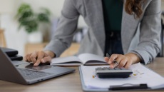 ΕΦΚΑ: Διευκρινίσεις για λάθος στις εισφορές του 2025, αναστέλλεται η πληρωμή της πρώτης δόσης