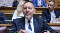 Βουλή: Ανανεώθηκε για τρίτη φορά η θητεία του Γιάννη Στουρνάρα στην Τράπεζα της Ελλάδος
