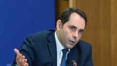 Πετραλίας στον ΟΟΣΑ: Η Ελλάδα επιτυχημένο παράδειγμα δημοσιονομικής πολιτικής