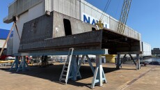 Τα Ναυπηγεία Σαλαμίνας παρέδωσαν ένα ακόμη προ-εξοπλισμένο τμήμα της φρεγάτας «Θεμιστοκλής», φωτογραφίες