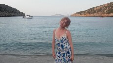 «Οικογένεια, φέτα...»: Διακοπές στην Ελλάδα για την Άιλα Φίσερ με τους γονείς και τα παιδιά της, φωτογραφίες