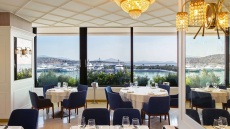 Cova Astir Marina: Για cotoletta alla milanese και τιραμισού στην Αθηναϊκή Ριβιέρα