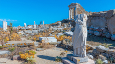 Καμπανάκι από μελέτη για τη Δήλο: Το νησί βυθίζεται ένα εκατοστό τον χρόνο - Το αισιόδοξο και το δυσμενές σενάριο