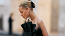 Πέντε εύκολες και stylish ιδέες για να πιάσετε τα μαλλιά σας κατά τη διάρκεια του καλοκαιριού
