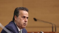 Παπασταύρου: Η κυβέρνηση θα συνεχίσει να στηρίζει νοικοκυριά όσο διαρκεί η κρίση στη Μέση Ανατολή