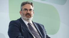 Η παραίτηση Μπακογιάννη από το ΥΠΕΝ, το σκάνδαλο των πολεοδομιών και το στοίχημα της επόμενης ημέρας
