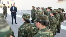 Στη Λαμία ο Δένδιας: Συνάντησε τις πρώτες γυναίκες που παρουσιάστηκαν εθελοντικά στον Στρατό Ξηράς, δείτε εικόνες
