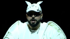 Ο Ακύλας στη σκηνή των Mad VMA με το Ferto, δείτε βίντεο