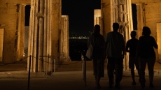 «The Acropolis Experience»: Η luxury ξενάγηση στον Ιερό Βράχο που κοστίζει 5.000 ευρώ και αλλάζει τον χάρτη του τουρισμού